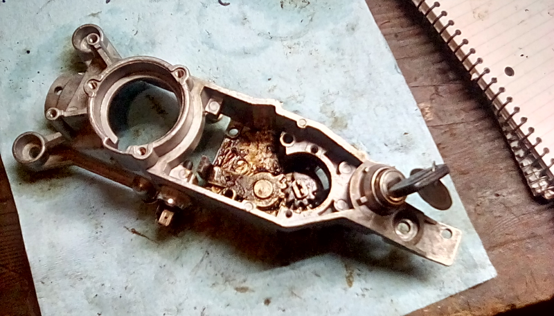 Illustration for article titled Saab 900: New Gears Day